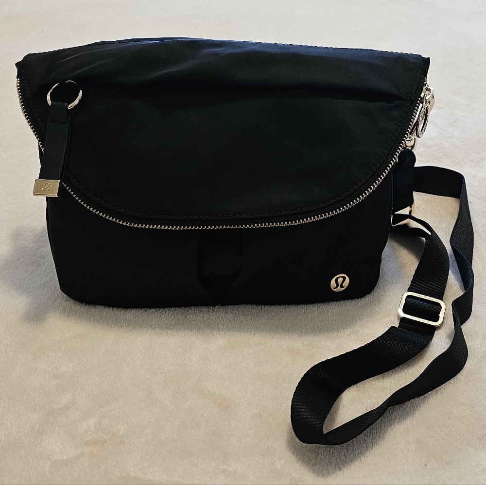 lululemon athletica All Night Festival 5L Black Crossbody Bag